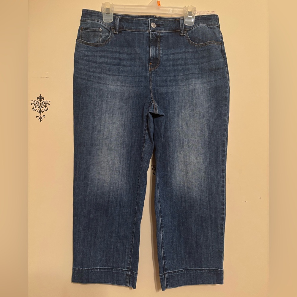 Chico's Light Blue Straight Leg Cropped Jeans - Picture 2 of 6